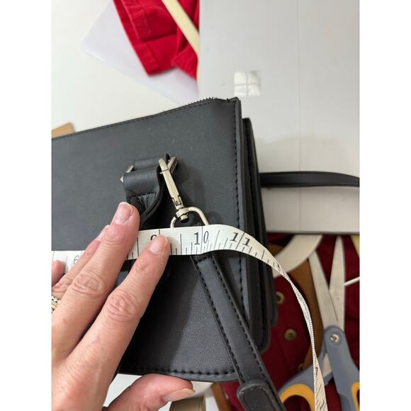 Beautiful NWTs Steve Madden Purse - Picture 9 of 13